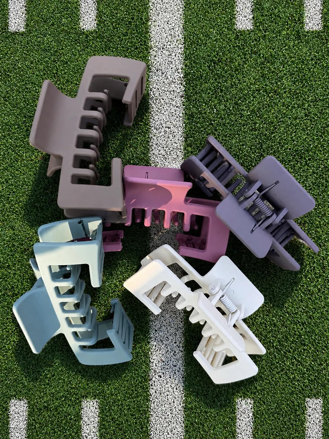 Hat Friendly Claw Clips - 11 Color Options