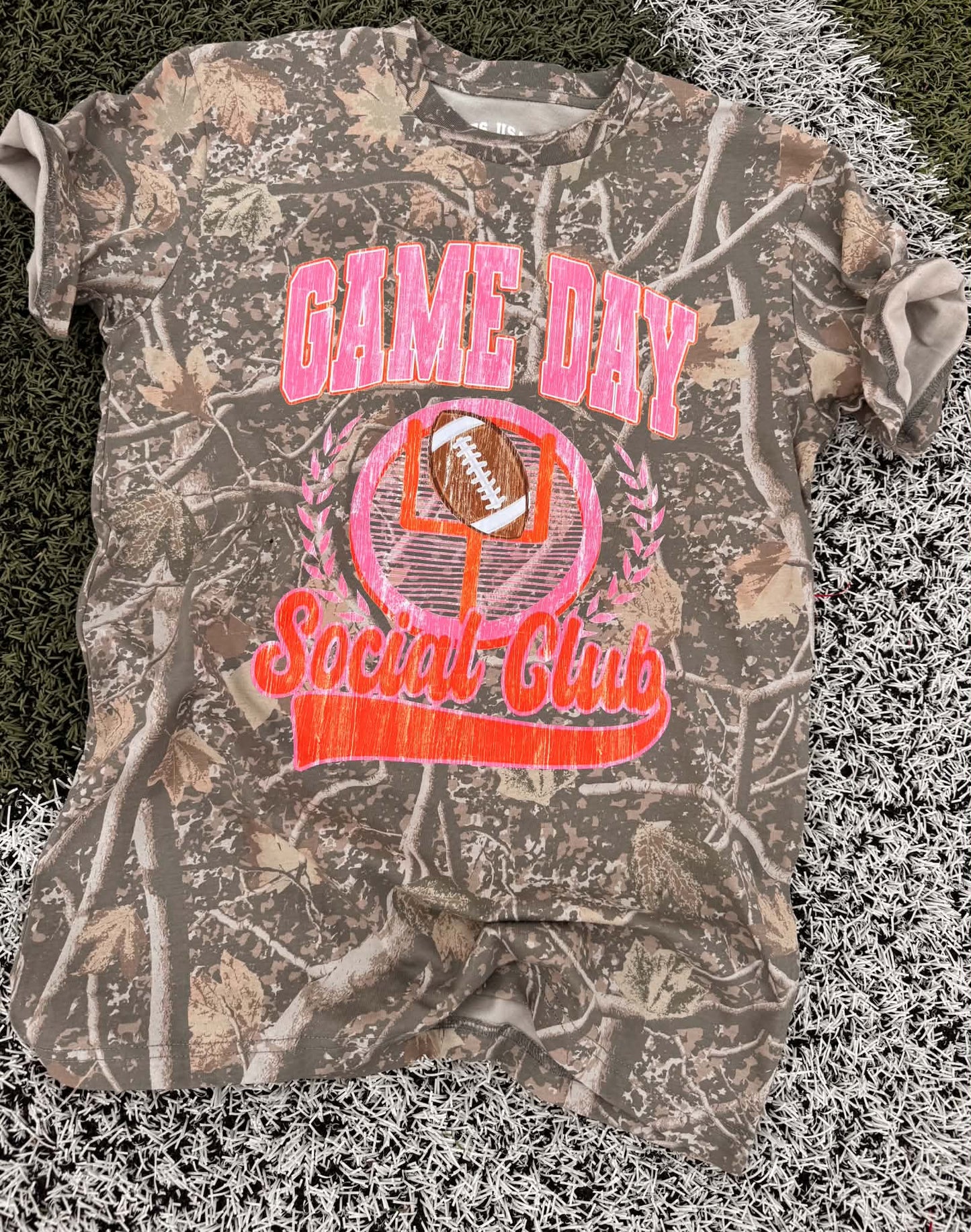 Game Day Social Club Camo Tee 🩷🏈